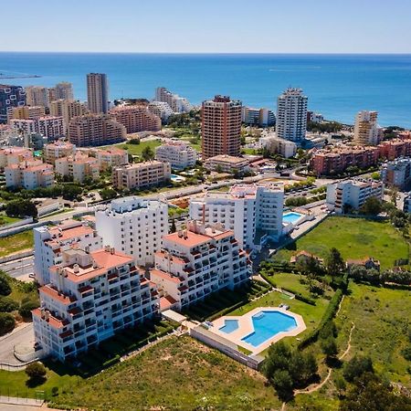 2Bdr Duplex W Ac & Pool In Portimao By Lovelystay Bagian luar foto