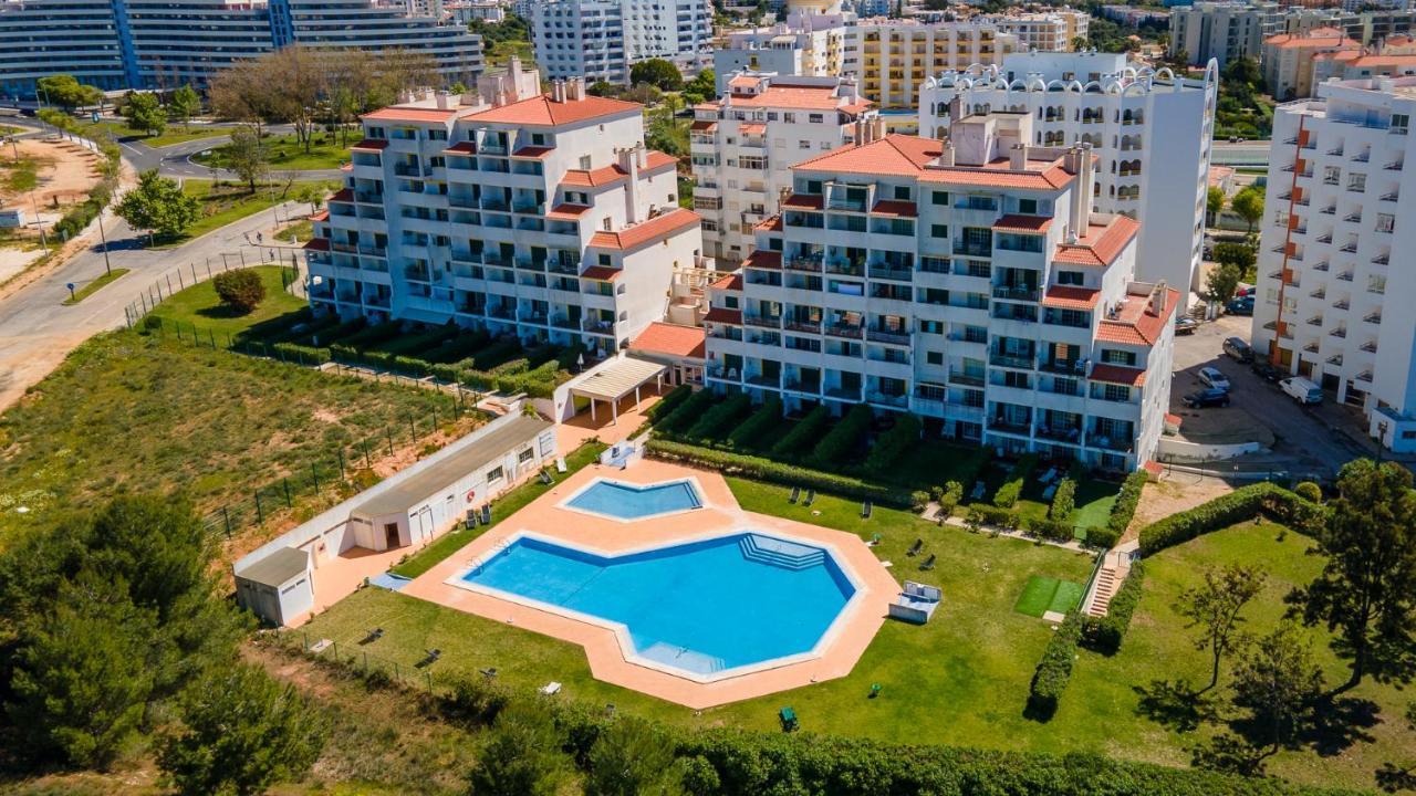2Bdr Duplex W Ac & Pool In Portimao By Lovelystay Bagian luar foto