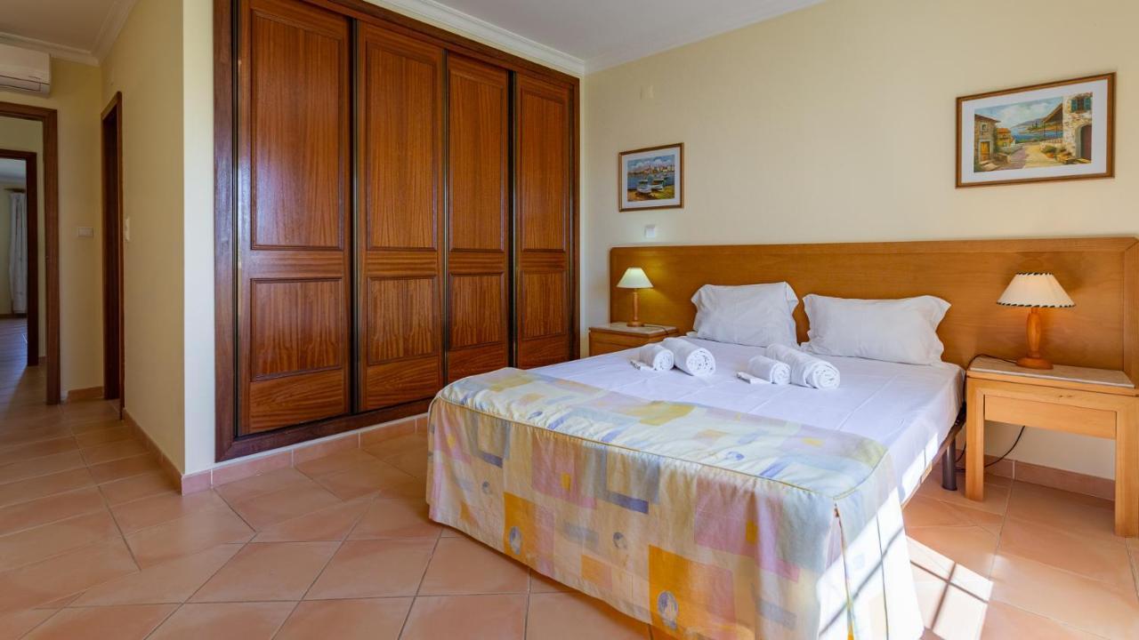2Bdr Duplex W Ac & Pool In Portimao By Lovelystay Bagian luar foto