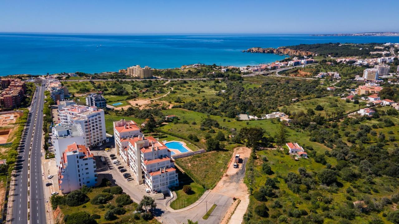 2Bdr Duplex W Ac & Pool In Portimao By Lovelystay Bagian luar foto